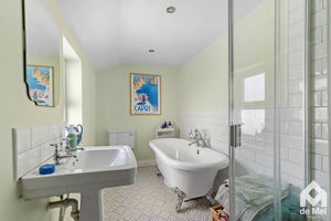 Photo 9- click for photo gallery